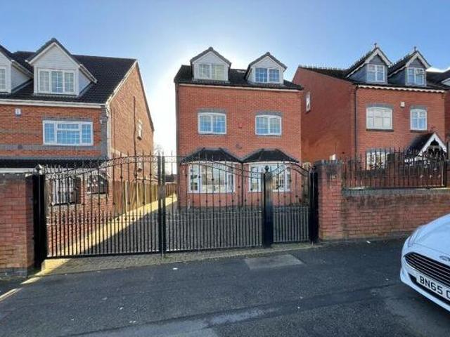 9 Bedroom Detached House For Sale In Smethwick, West Midlands