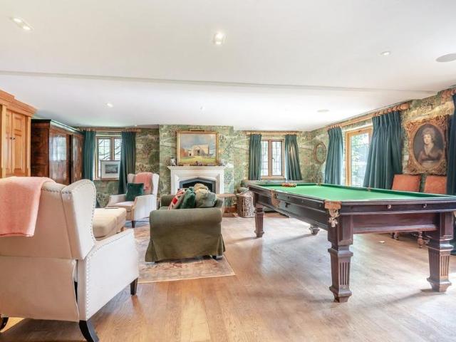 9 bedroom detached house to rent