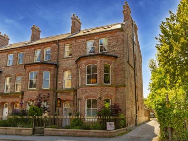 9 Bedroom End Of Terrace House For Sale In York