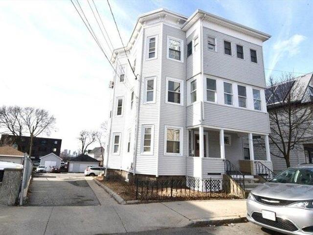 9 bedroom, Everett MA 02149 103495287
