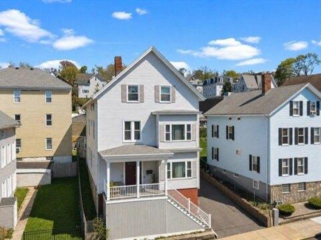 9 bedroom, Fall River MA 02720 105536998