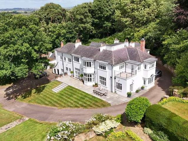 9 Bedroom Flat
