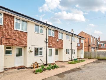 9 bedroom flat for sale