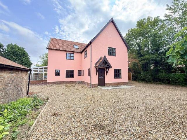 9 Bedroom House