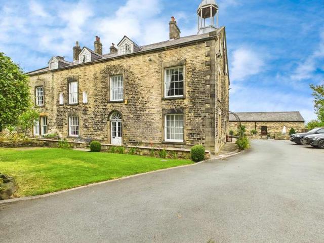 9 Bedroom House