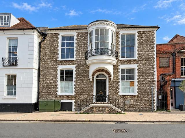 9 bedroom house for sale