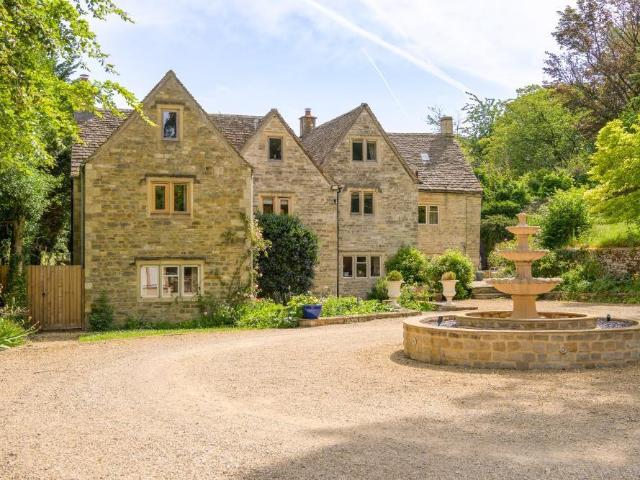 9 bedroom house for sale