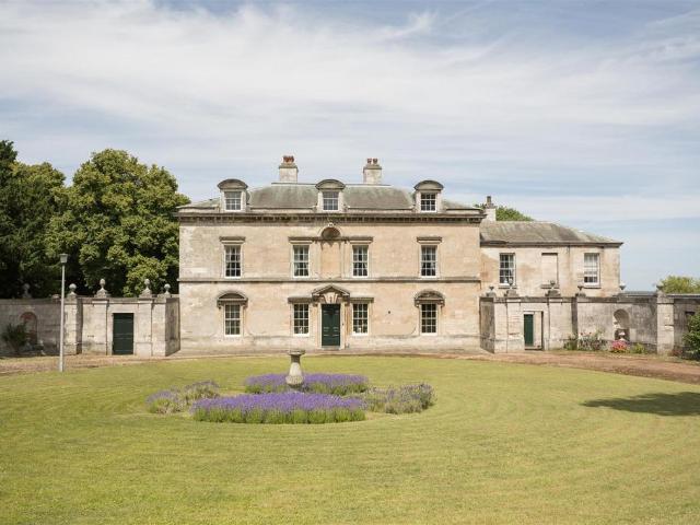 9 bedroom house for sale