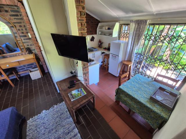 9 Bedroom House For Sale in Glenmore