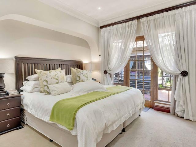 9 Bedroom House For Sale in Hillcrest Central