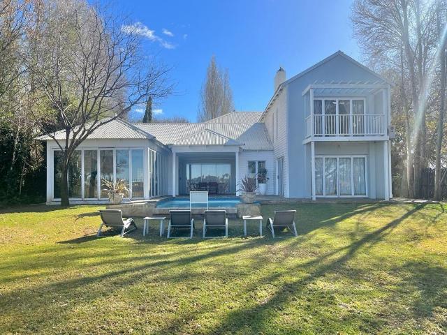 9 Bedroom House For Sale in Lichtenburg