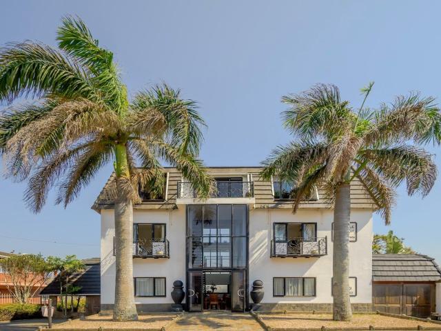 9 Bedroom House in Amanzimtoti