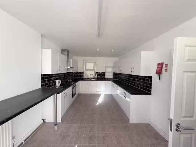 9 bedroom house share for rent in Ramsgate Road, Broadstairs.