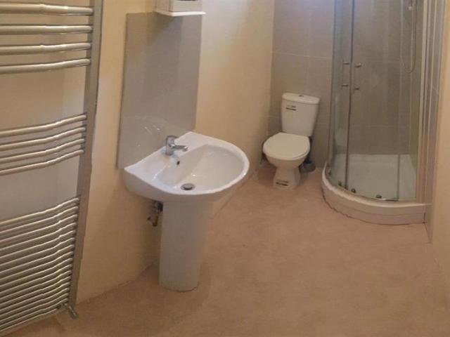 9 bedroom house to rent