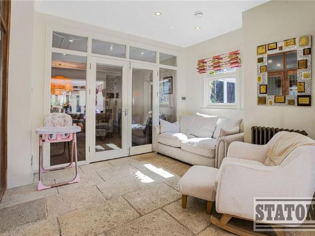 9 bedroom house to rent