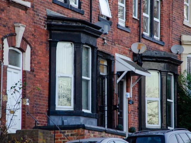 9 bedroom house to rent