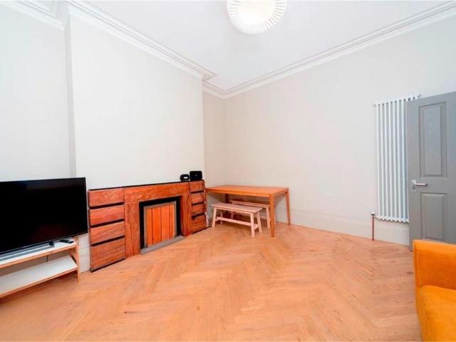 9 bedroom house to rent