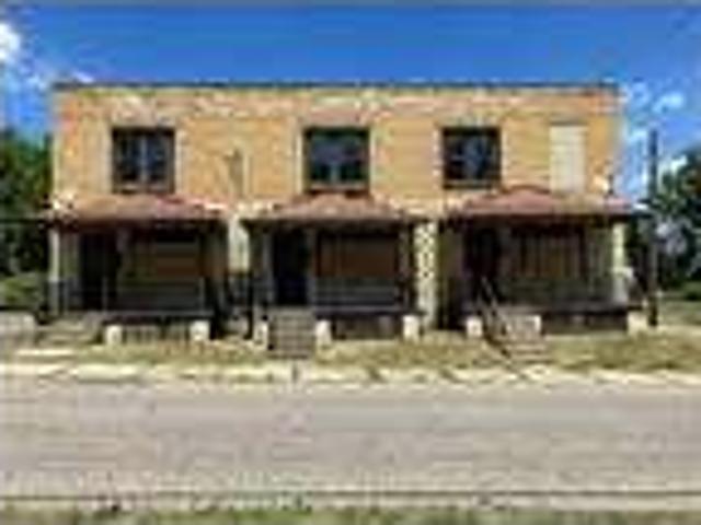 9 bedroom in Youngstown Ohio 44505