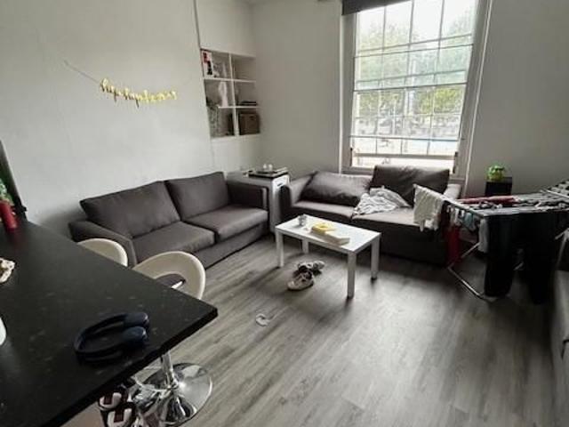 9 bedroom maisonette to rent