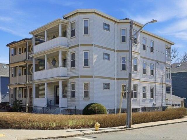 9 bedroom, Medford MA 02155 105591688