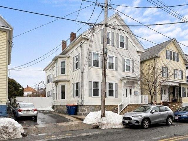 9 bedroom, New Bedford MA 02740 104831571