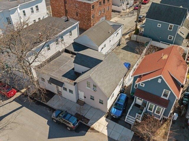 9 bedroom, Somerville MA 02145 105387439