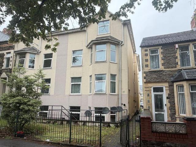 9 bedroom semi detached house for sale