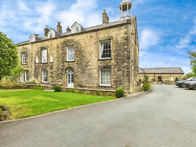 9 bedroom semi detached house for sale