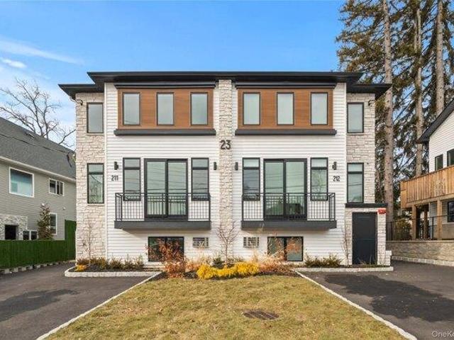 9 bedroom, Spring Valley NY 10977 105205460