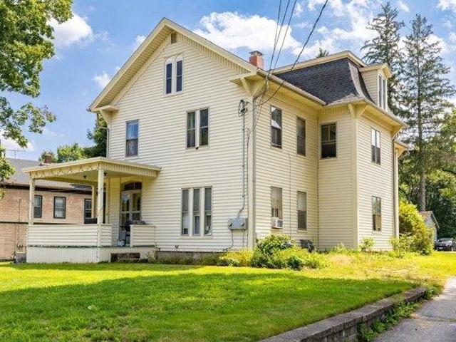 9 bedroom, Putnam CT 06260 104480999