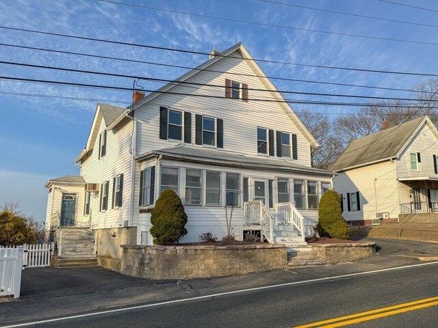 9 bedroom, Woonsocket RI 02895 104544178