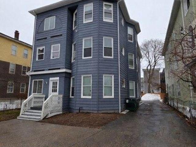 9 bedroom, Worcester MA 01609 104790802