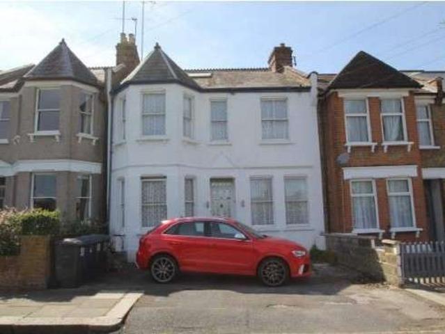 9 Bedroom Terraced House
