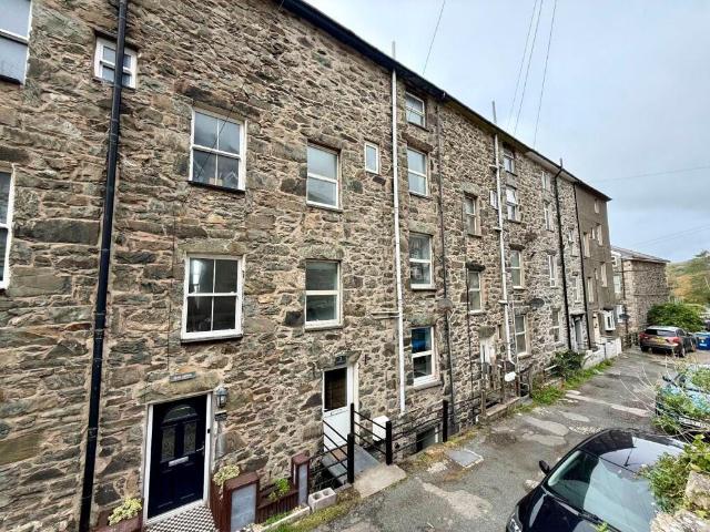 9 bedroom terraced house for sale