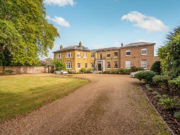 9 Bedrooms House detached for Rent in Hadley Green Road | Foxtons