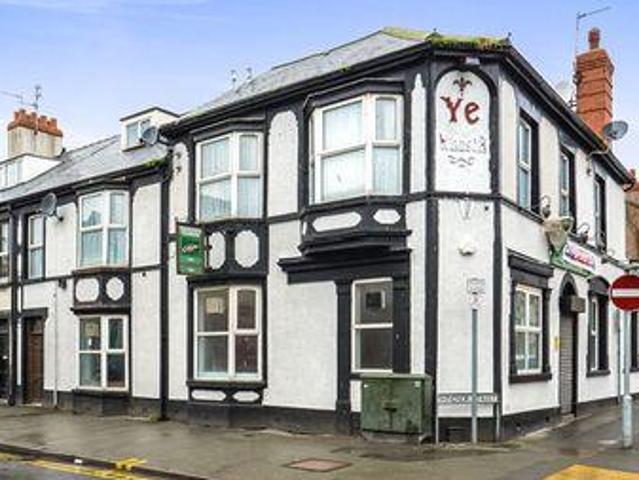 9 Bedrooms Terraced house for sale in Kinmel Street, Rhyl LL18