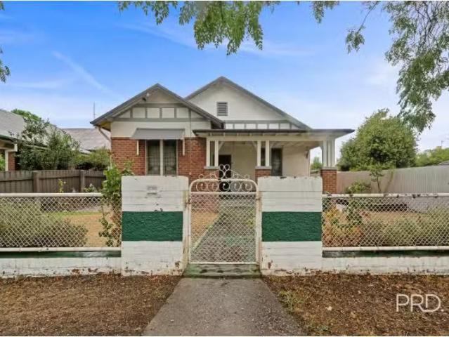 9 Best St, Wagga Wagga House for rent Listed by Scott Jones o.