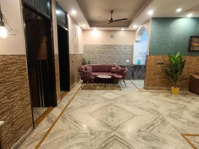9 BHK Villa in Sector 63 A for resale Noida. The reference number is 19906057