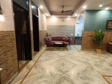 9 BHK Villa in Sector 63 A for resale Noida. The reference number is 19906057
