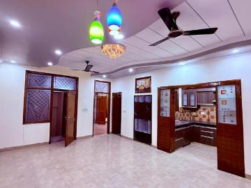 9 BHK Independent House in Vasundhara for resale Ghaziabad. The reference number is 20139058