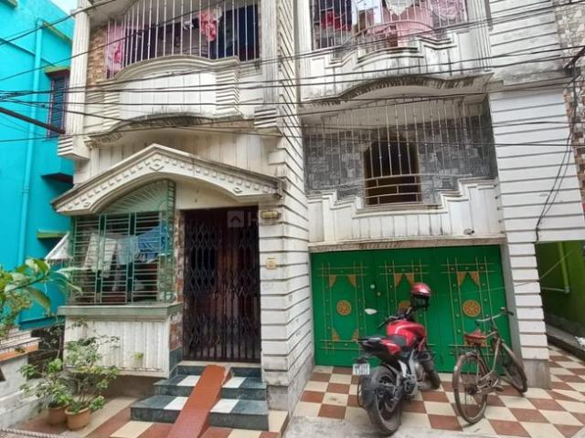 9 BHK Independent House in Barasat for resale Kolkata. The reference number is 20591413