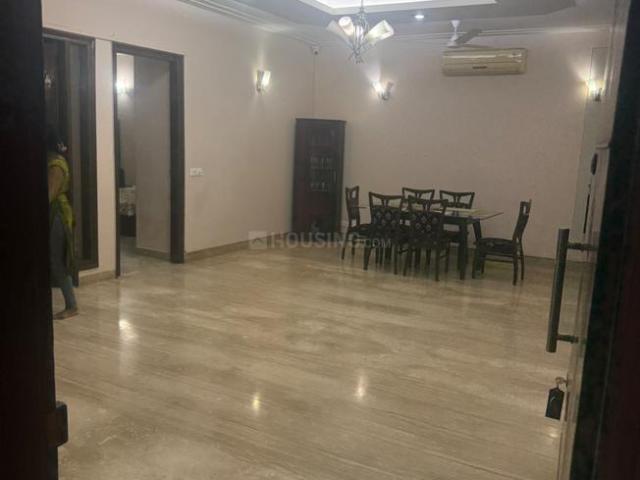 9 BHK Independent House in DLF Phase 1 for resale Gurgaon. The reference number is 21095679