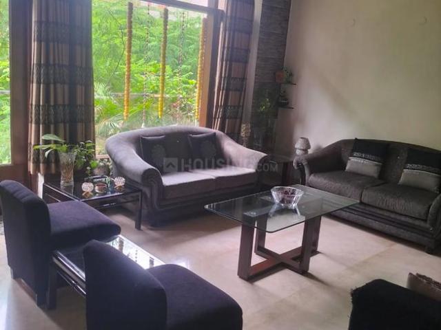 9 BHK Independent House in DLF Phase 2 for resale Gurgaon. The reference number is 21105837