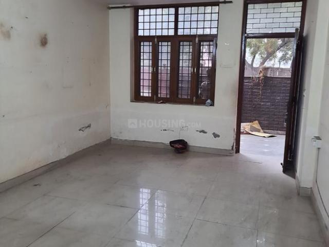 9 BHK Independent House in Sector 26 for resale Noida. The reference number is 19549596