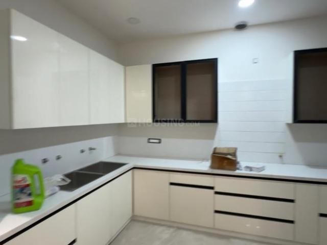 9 BHK Independent House in Sector 27 for resale Chandigarh. The reference number is 20427771