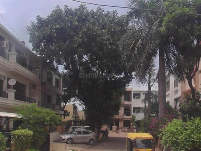 9 BHK Independent House in Sector 28 for resale Chandigarh. The reference number is 19165377