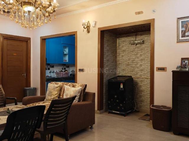 9 BHK Independent House in Sector 33 for resale Noida. The reference number is 21002155