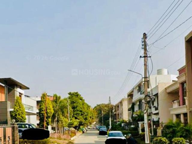 9 BHK Independent House in Sector 40 for resale Chandigarh. The reference number is 20367772