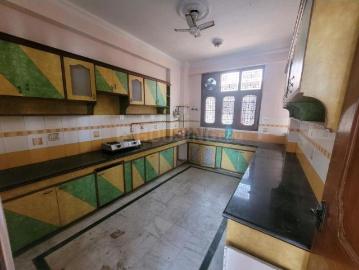 9 BHK Independent House in Sector 41 for resale Noida. The reference number is 20515785