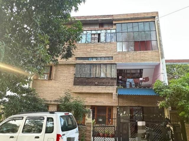 9 BHK Independent House in Sector 54 for resale Mohali. The reference number is 21311285